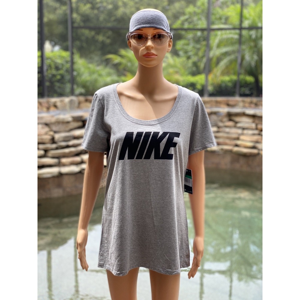 Nike Women's Essential Tee Gray Sz XL NWT